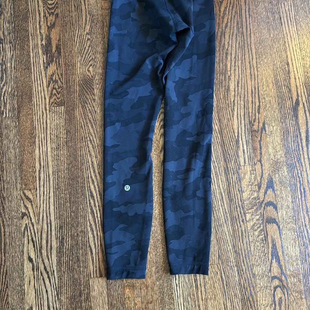 Lululemon compression leggings - Picture 3 of 3